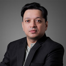  Vinay Raokar,   Founder & CEO