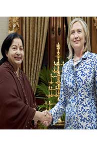 Clinton meets Jayalalithaa in Chennai