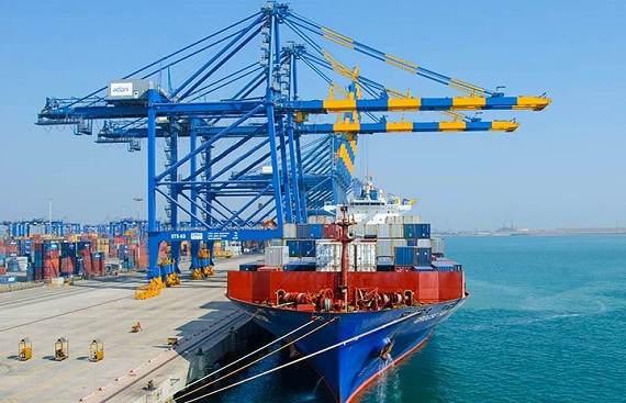 Vizhinjam Port Welcomes First Mothership, Elevates India into Global Port League